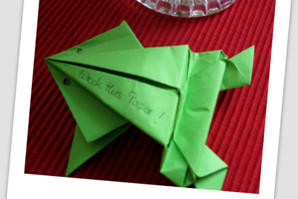 hüpfender Frosch - Origami
